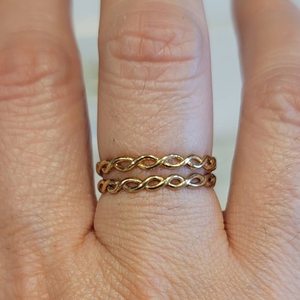 SET OF 2 10k Solid Yellow Gold Twist Eternity Infinity Rings Size 8